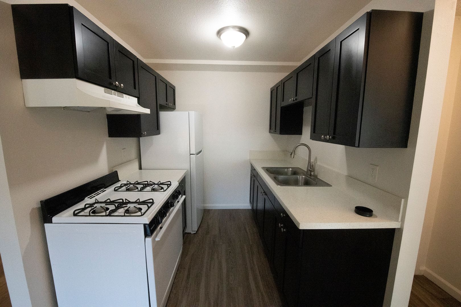 Escondido Apartment: 400 408 E Mission Ave