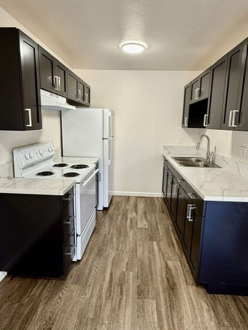 Chula Vista Apartment: 307 Orange Ave