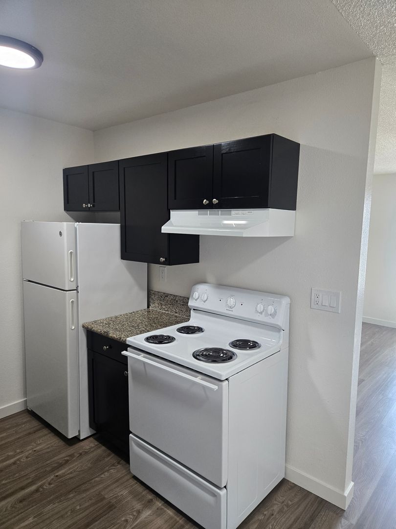Chula Vista Apartment: 1255-71 Broadway