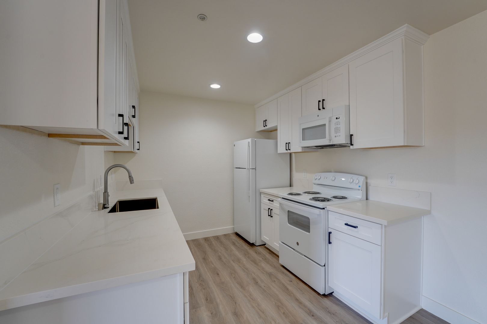 Vista Apartment: 920 Sycamore Ave