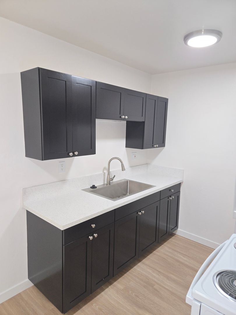 Chula Vista Apartment: 1255-71 Broadway