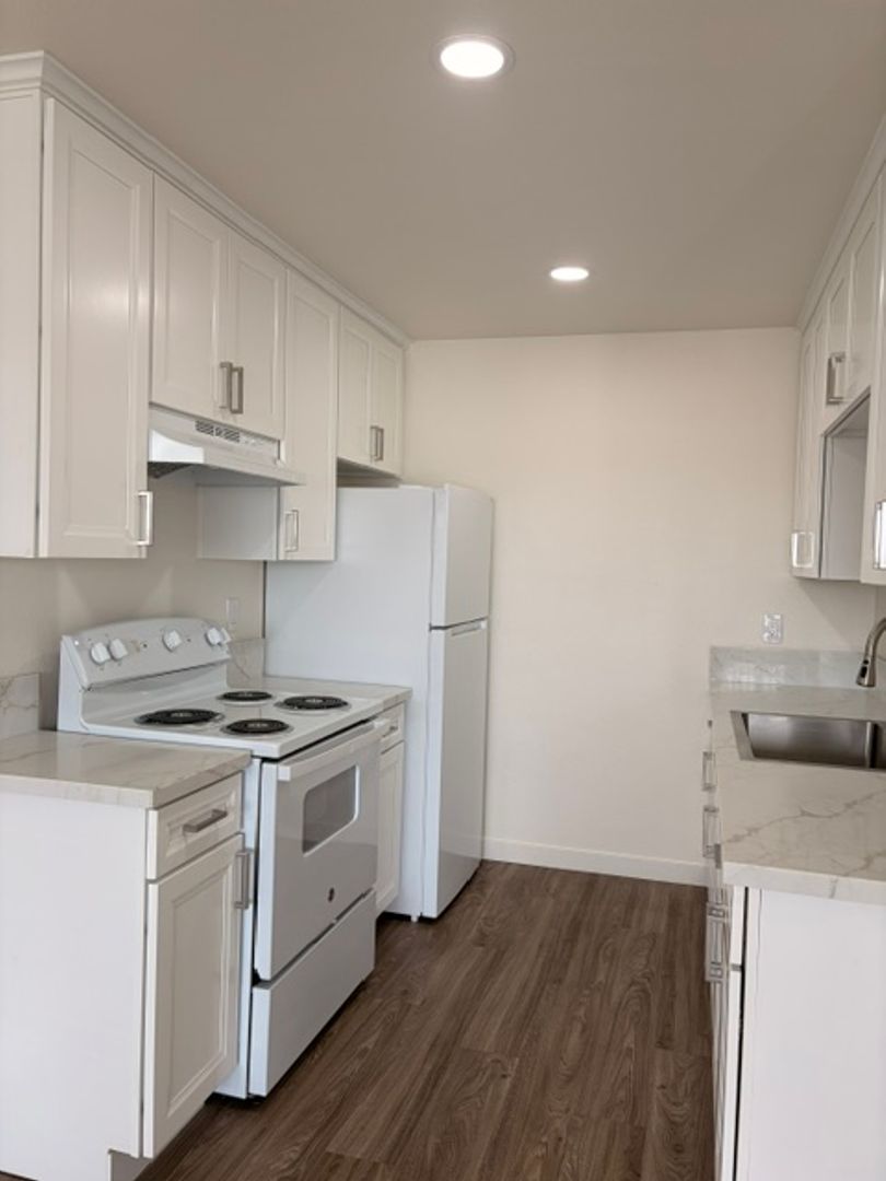 Chula Vista Apartment: 307 Orange Ave