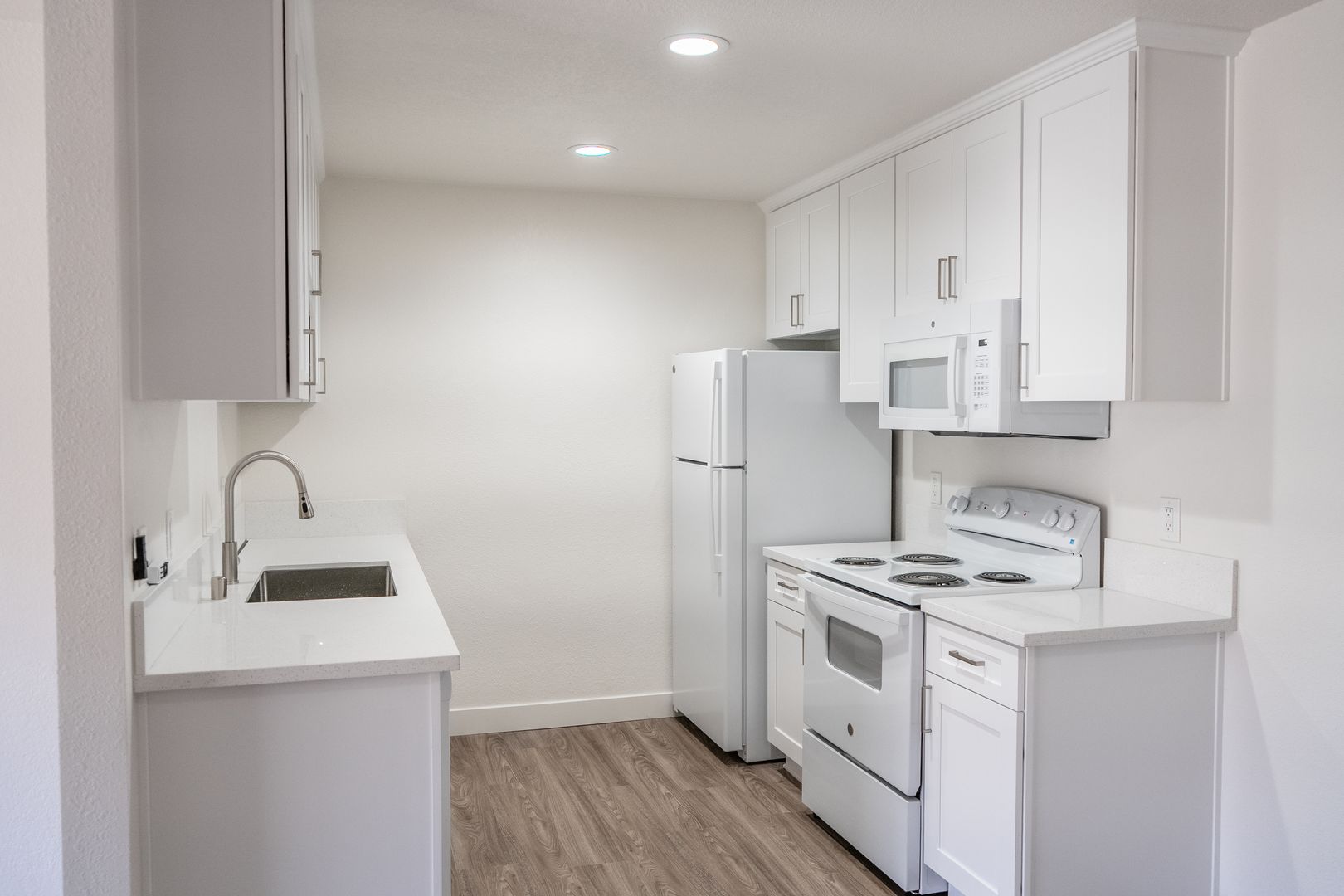 Vista Apartment: 920 Sycamore Ave