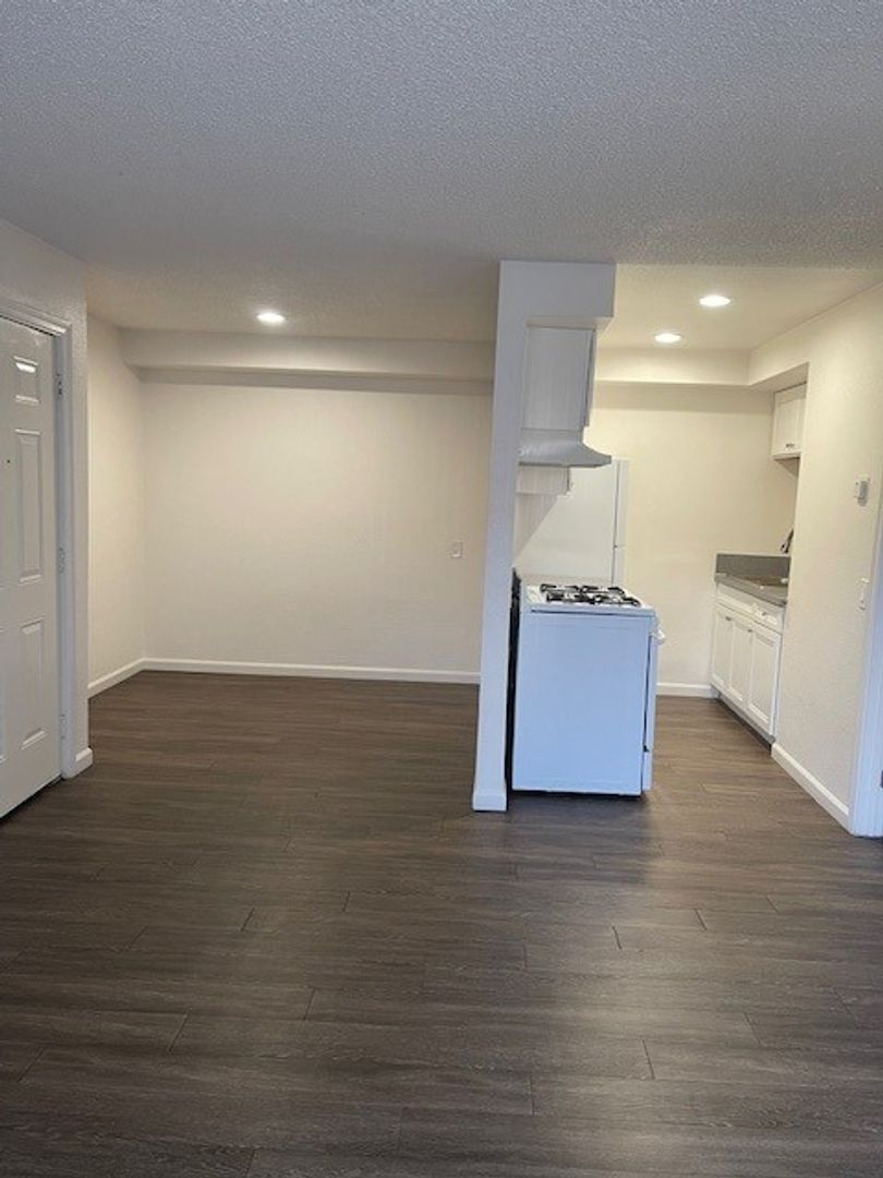 Vista Apartment: 500-510 Townsite Dr