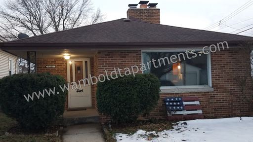 3 bedroom 1 bath with TWO FIREPLACES!! – photo 1