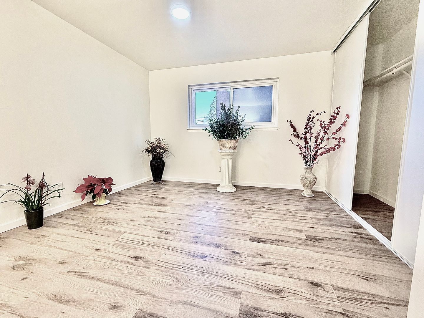 Berkeley Apartment: 2732 Martin Luther King Jr. Way