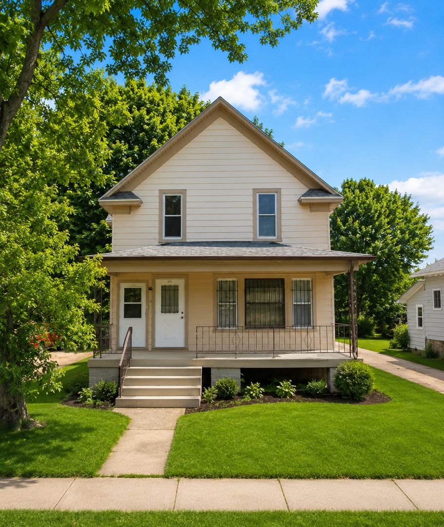 Antigo Apartment: 618 Deleglise St