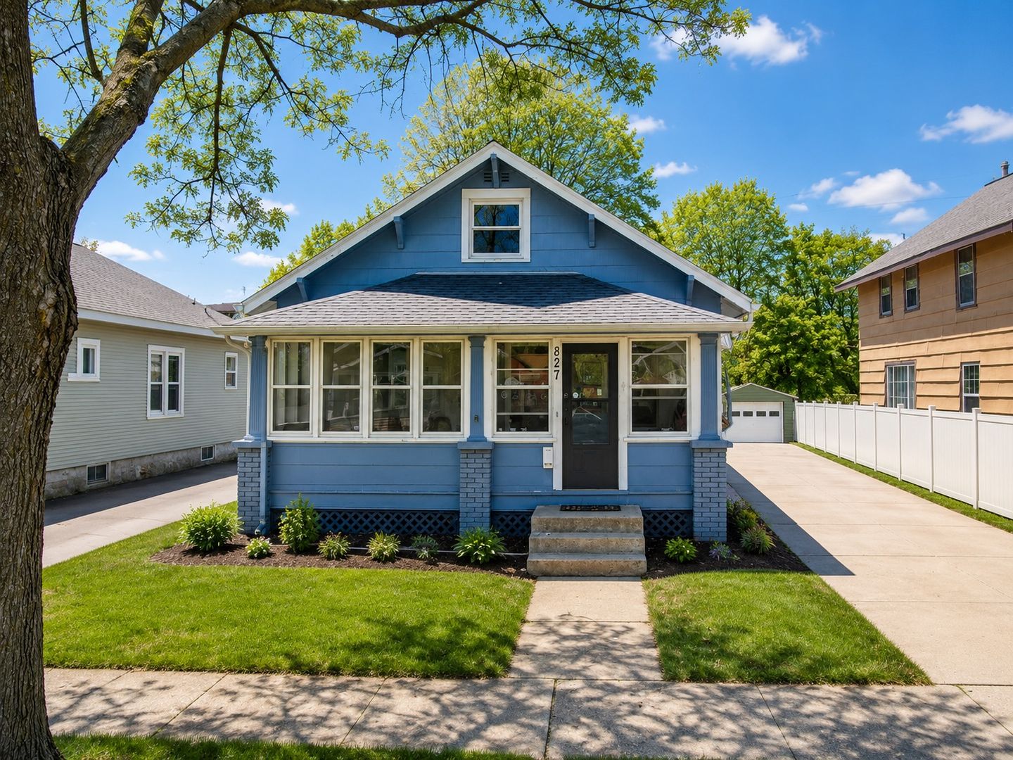 Wausau House: 827 Single Ave