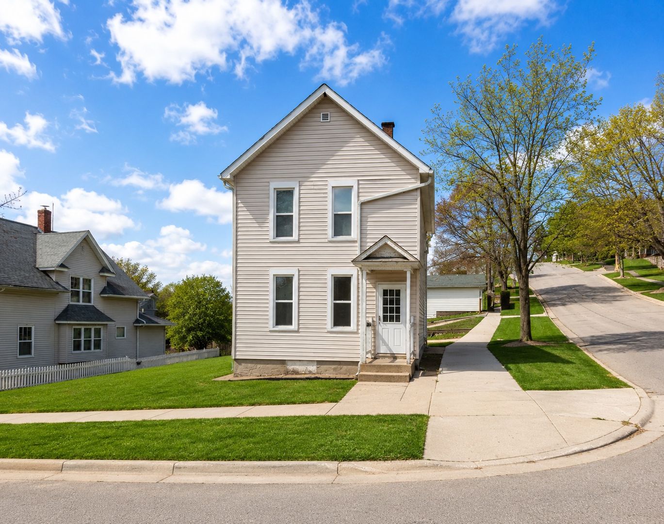 Wausau Apartment: 942 Washington Street