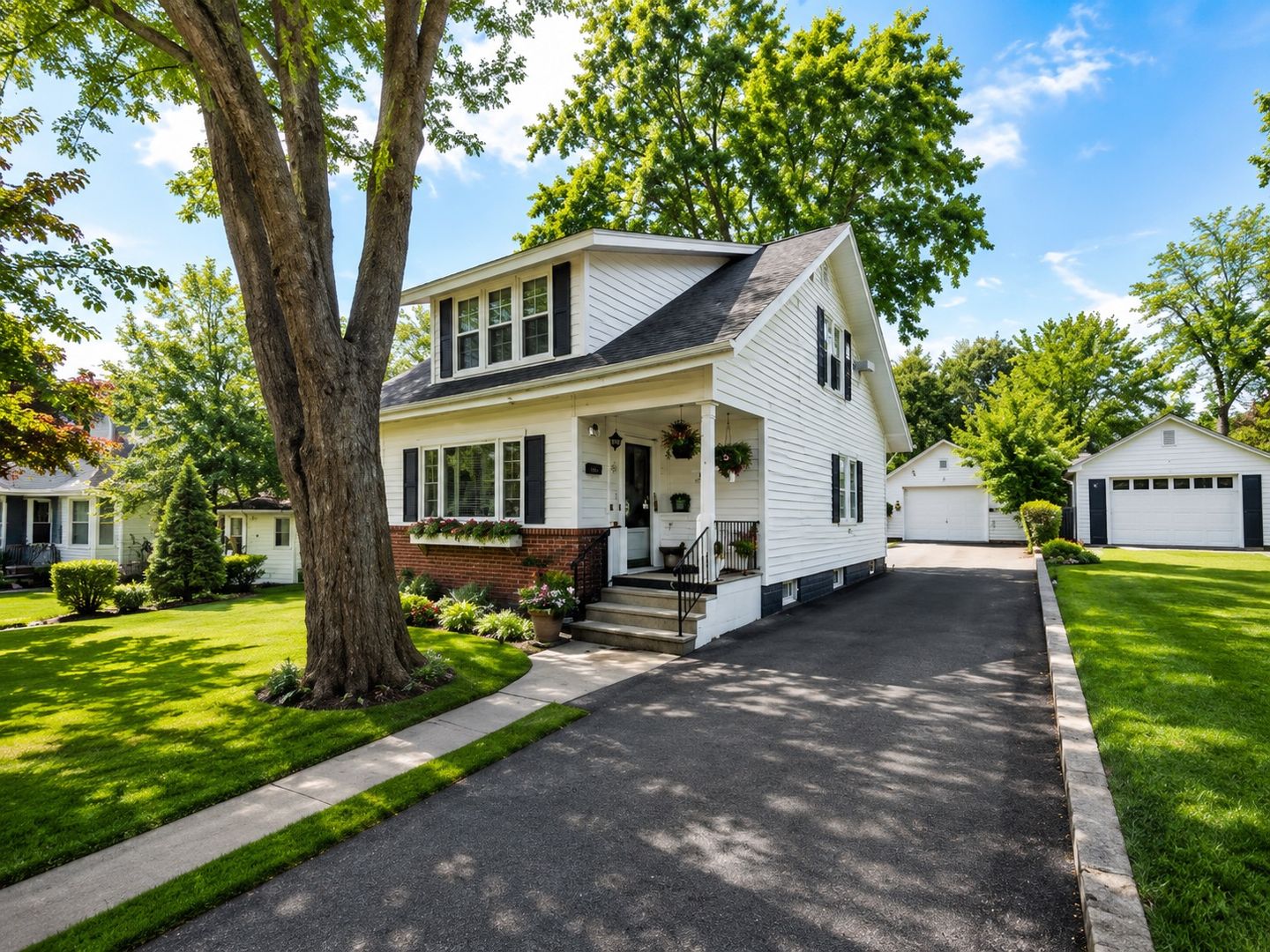 Wausau Apartment: 406 S 6th Avenue