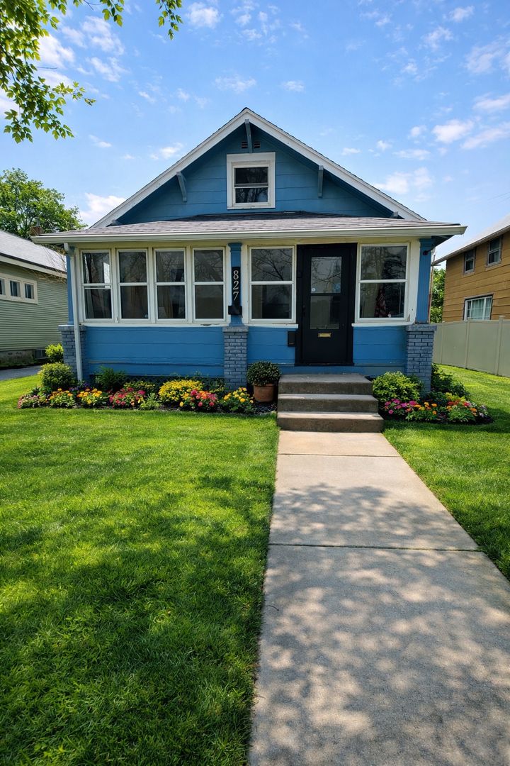 Wausau House: 827 Single Ave