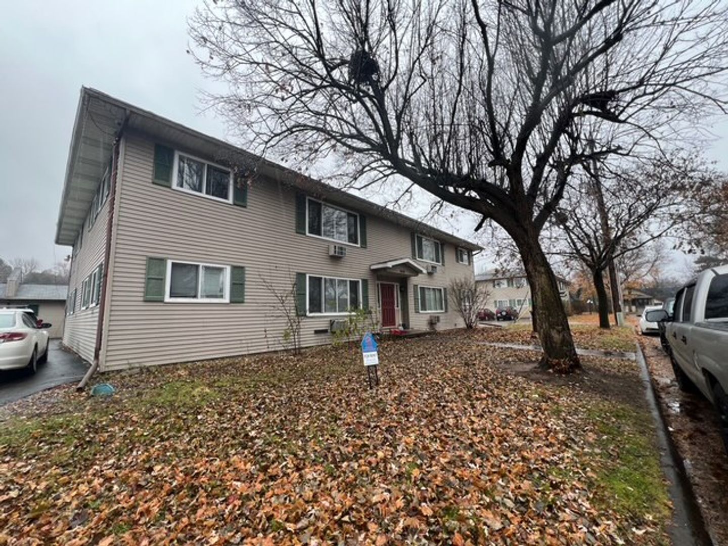 Wausau Apartment: 909 Genrich St