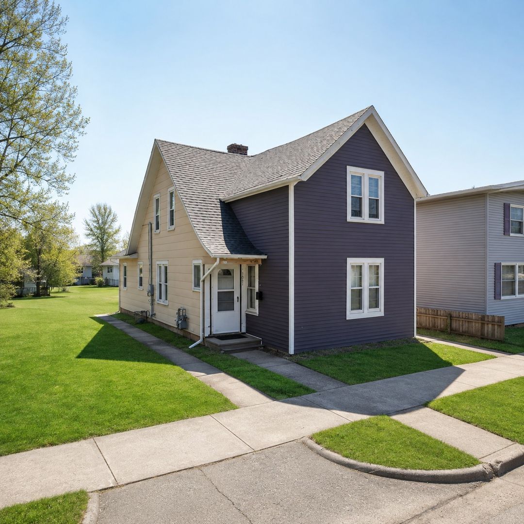 Wausau Apartment: 1031 S 5th Avenue