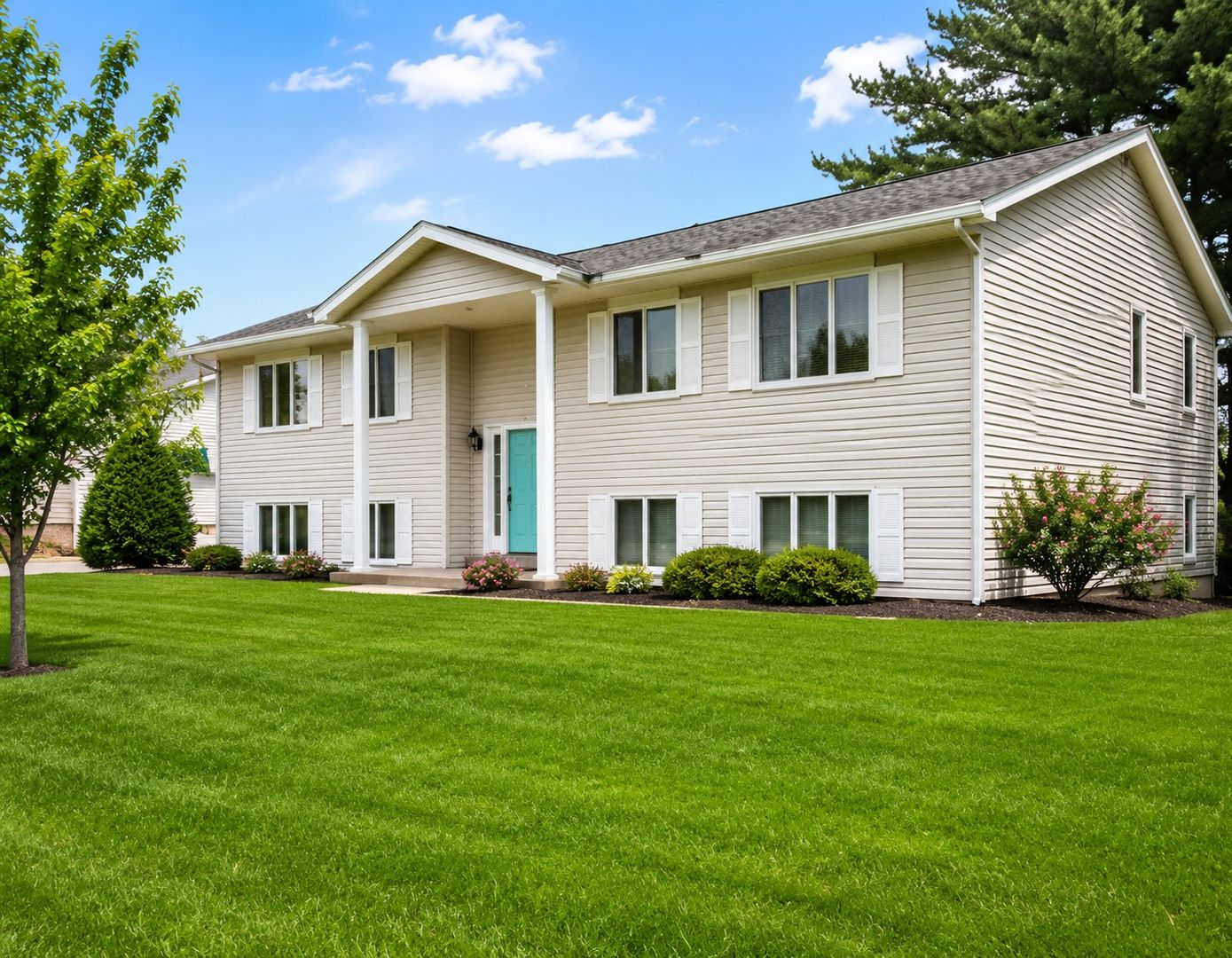 Wausau Apartment: 642-648 S 44th Avenue
