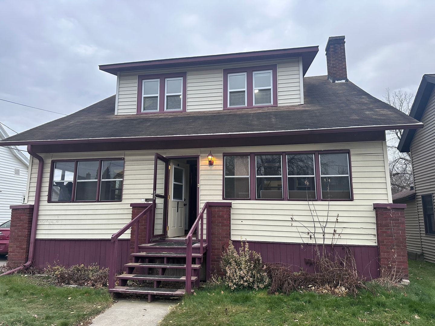 Wausau House: 911 Townline Road