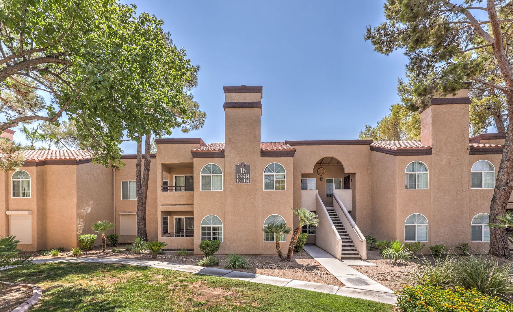 Las Vegas House: 9325 W. Desert Inn #110