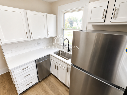 Listing photo thumbnail