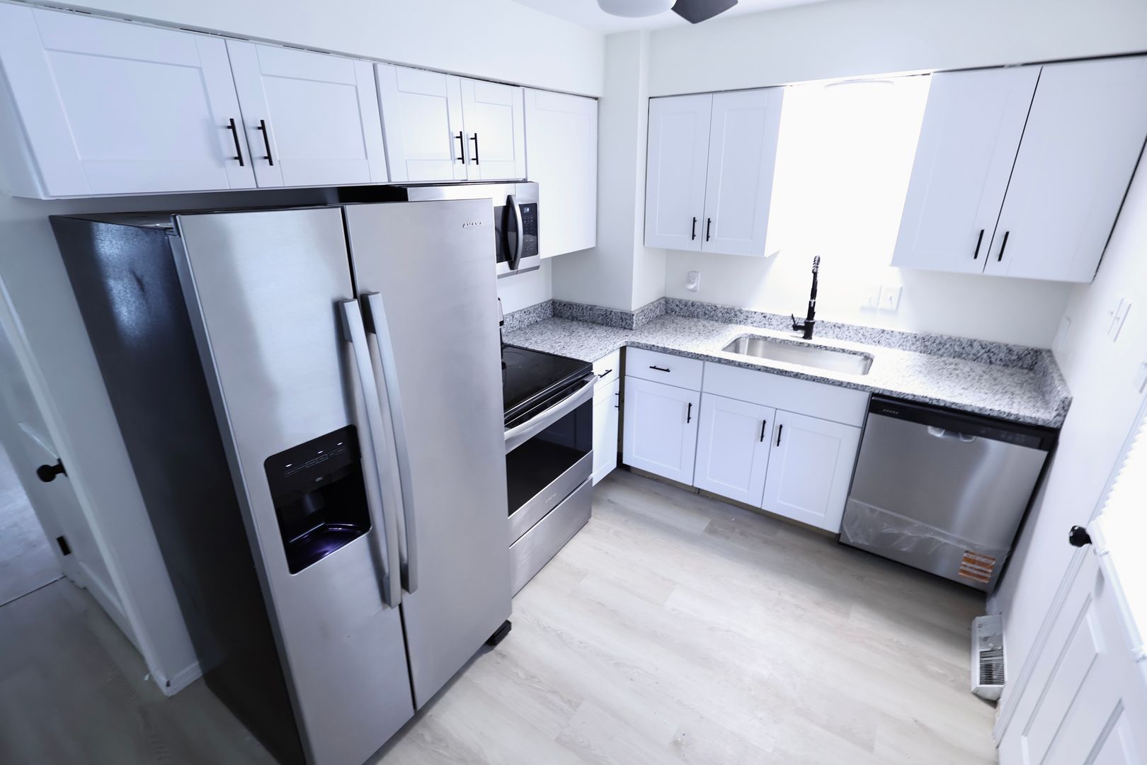 Akron House: 843 Davies Avenue