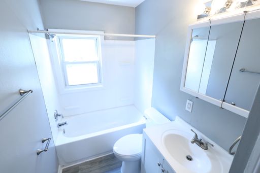 Listing photo thumbnail