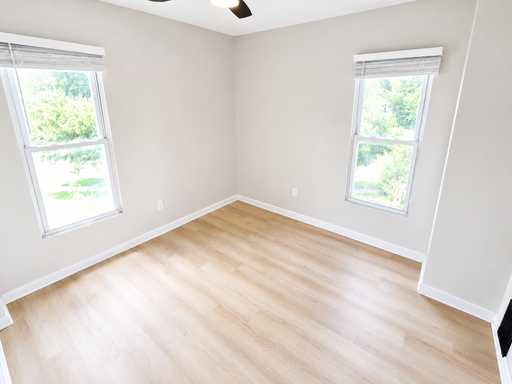 Listing photo thumbnail