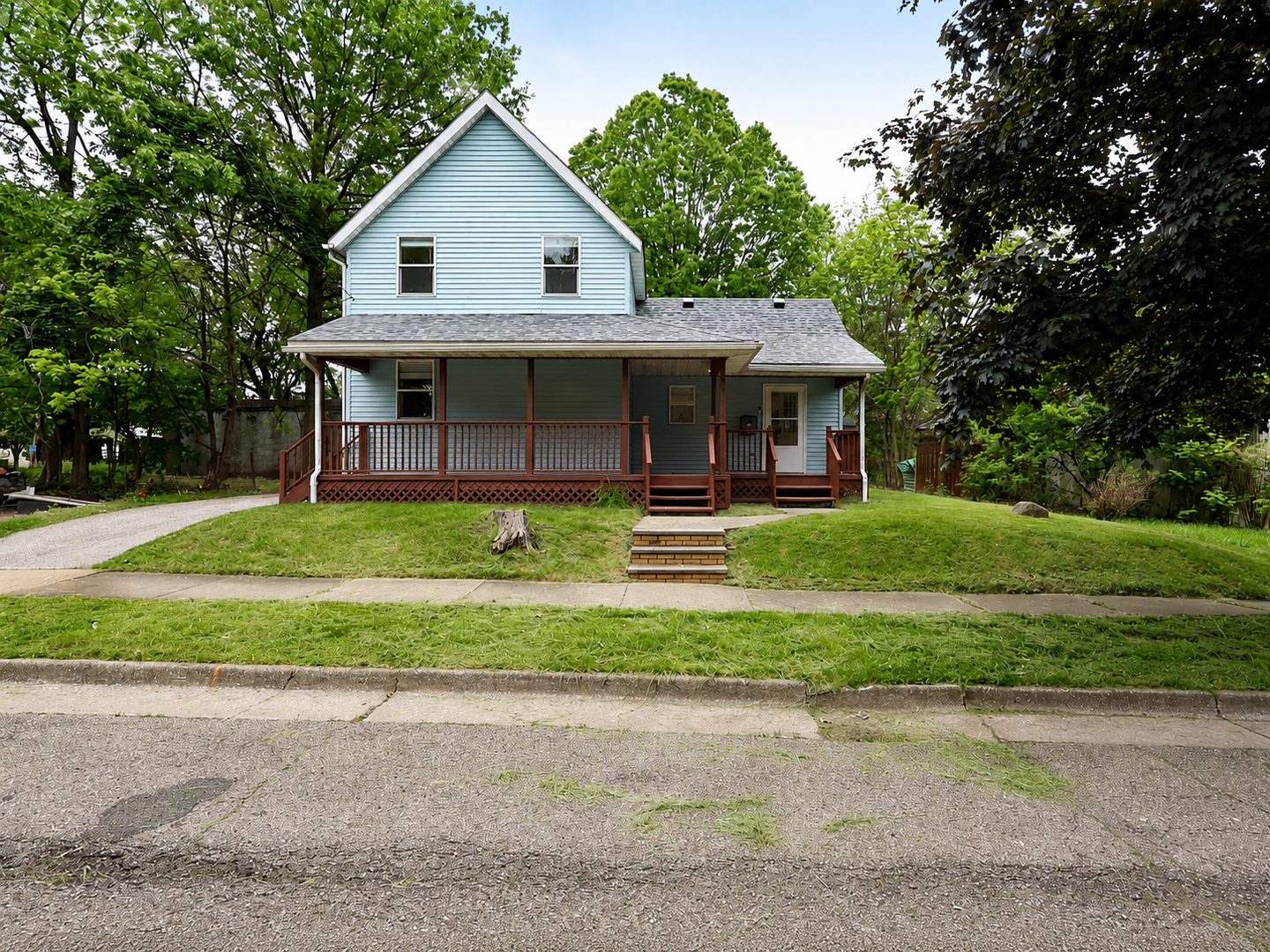 303 Barder Ave, Akron, OH 44305