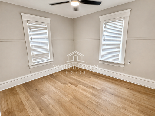 Listing photo thumbnail
