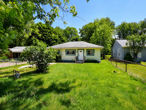 Listing photo thumbnail