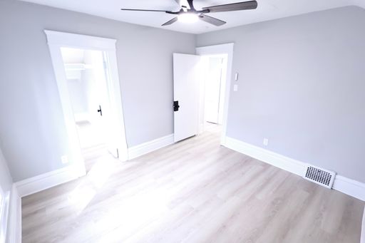 Listing photo thumbnail