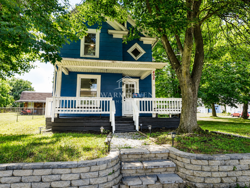 Listing photo thumbnail