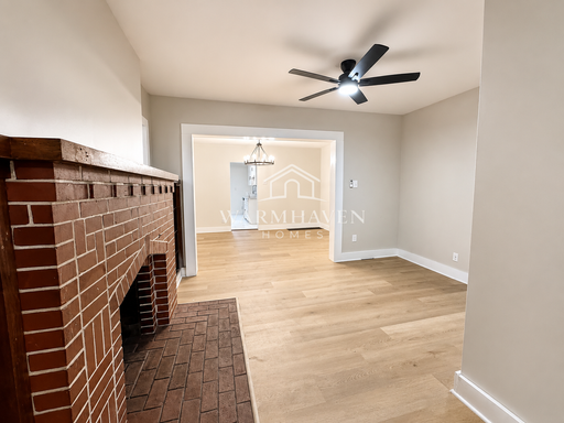 Listing photo thumbnail