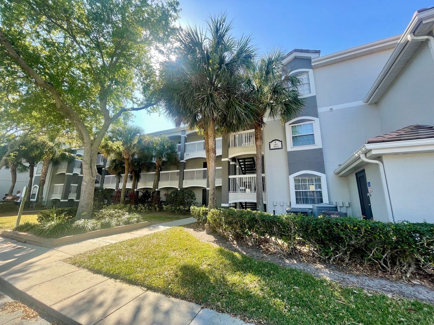 Orlando Condo: 13827 Fairway Island Drive Unit 1232