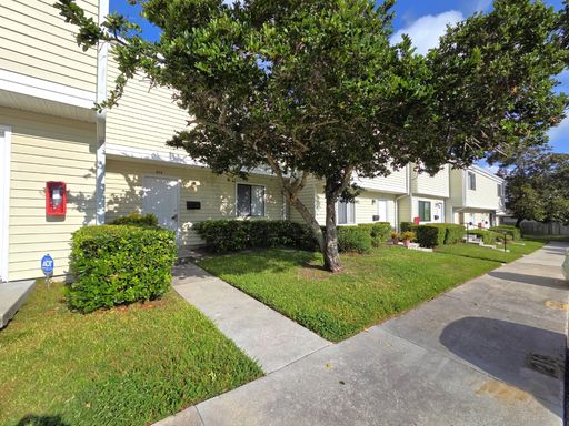 3 BR and 2.5 Bath Townhome in the Uptown Altamonte Area – photo 1