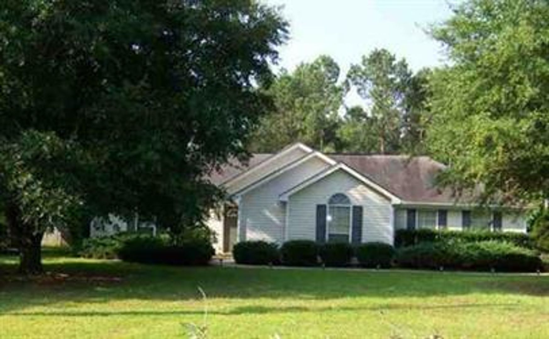 Warner Robins House: 102 Crestview Church Road