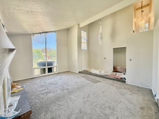 Murray 3-Bedroom Home Available October – photo 1