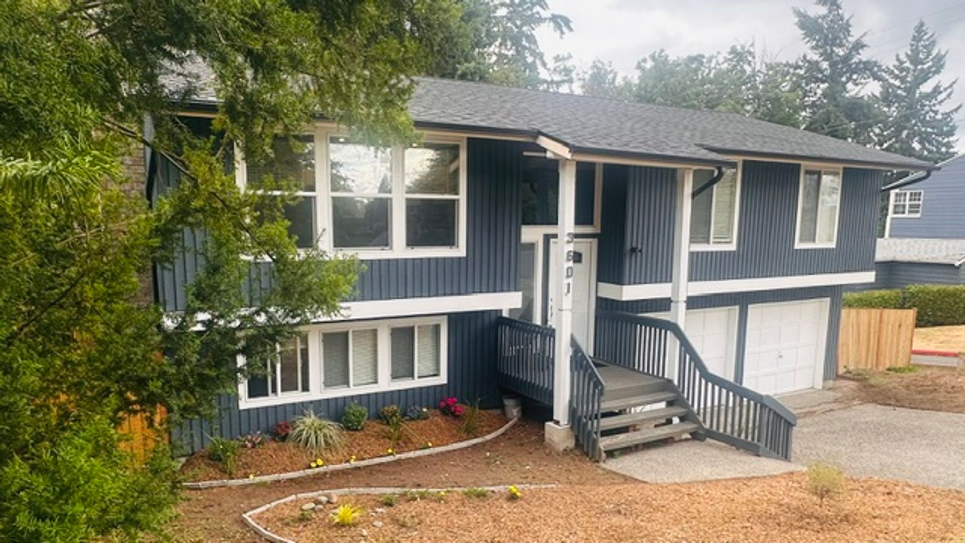 Mercer Island House: 3601 88th Ave SE