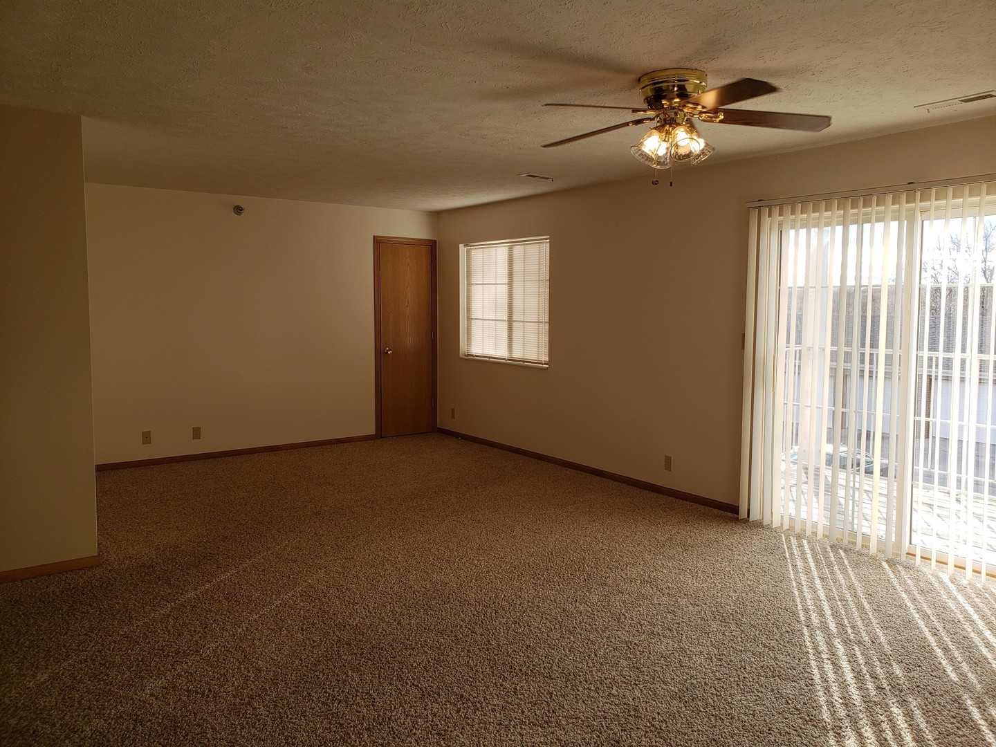 Lincoln Apartment: 4231 North 7th Street