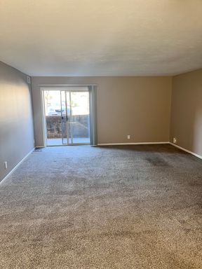 Beautiful 2 Bedroom Apartment Home! – photo 1