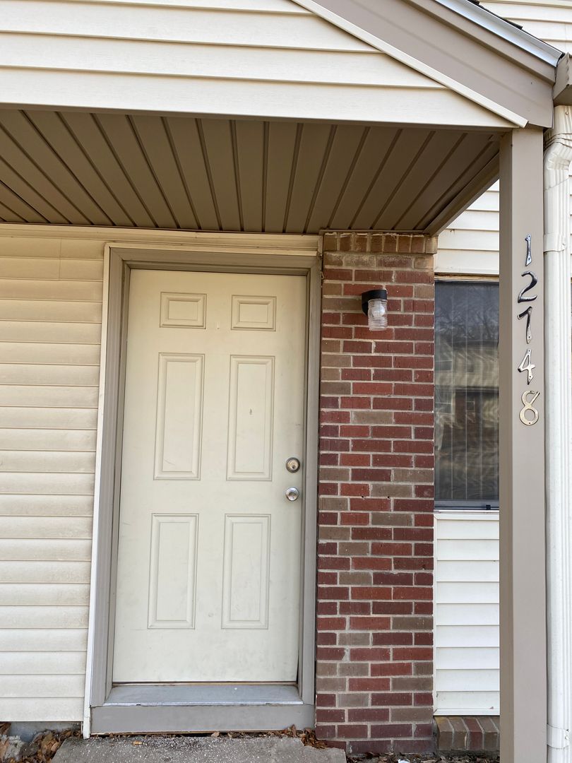 Bellevue Apartment: 2945 Biggs Plaza