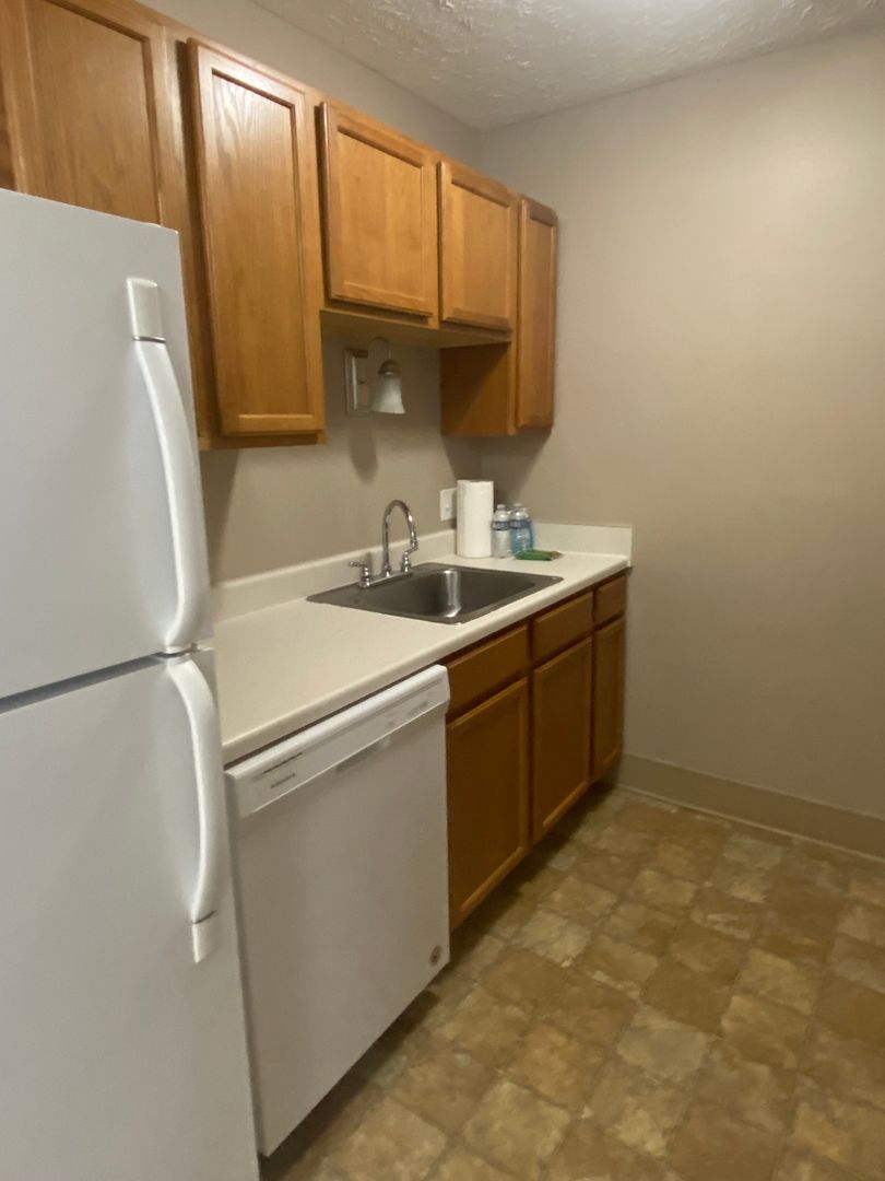 Bellevue Apartment: 2945 Biggs Plaza