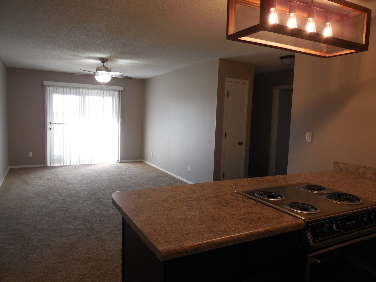 Lincoln Apartment: 120 College Park Circle