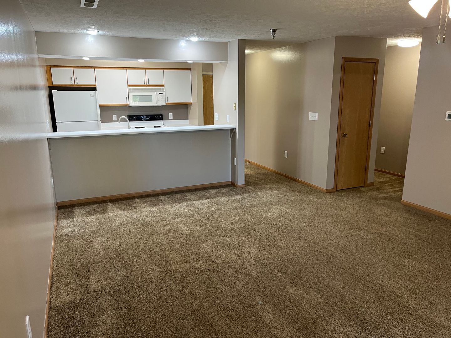 Lincoln Apartment: 4231 North 7th Street