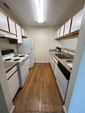 3801 Baldwin Ave #033 – photo 1