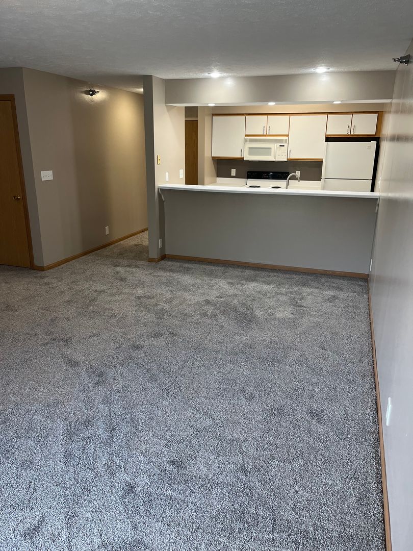 Lincoln Apartment: 4231 North 7th Street