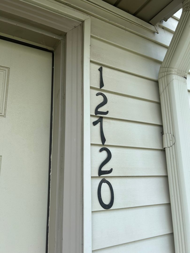 Bellevue Apartment: 2945 Biggs Plaza