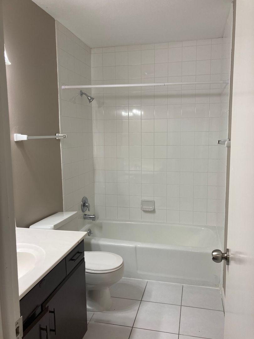 Omaha Apartment: 3110 1/2 N 97th Street