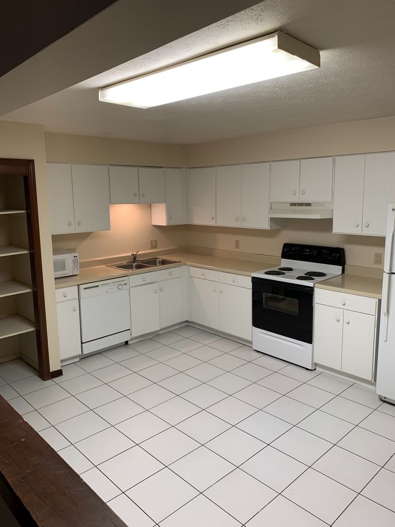 Omaha Apartment: 3110 1/2 N 97th Street