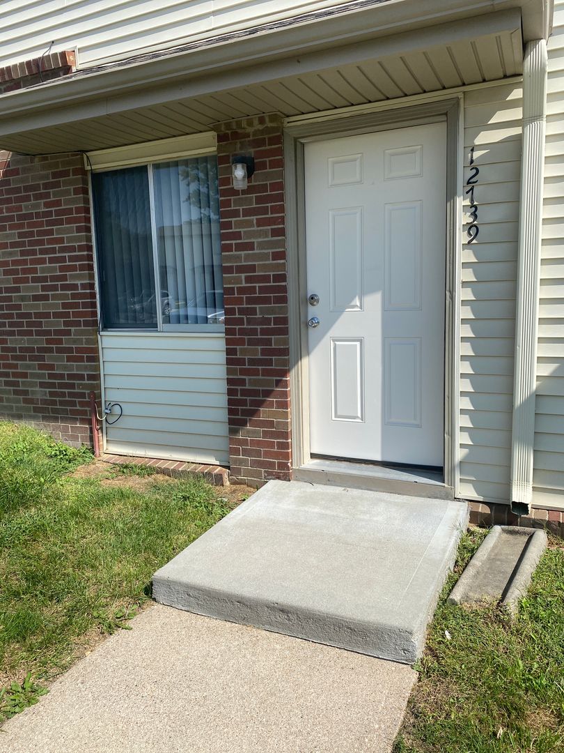 Bellevue Apartment: 2945 Biggs Plaza