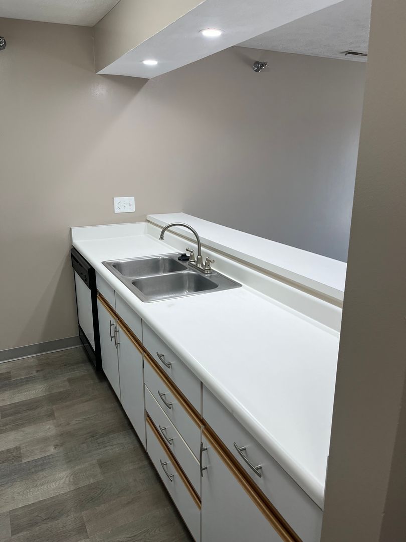Lincoln Apartment: 4231 North 7th Street