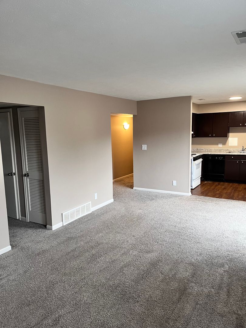 Omaha Apartment: 3110 1/2 N 97th Street