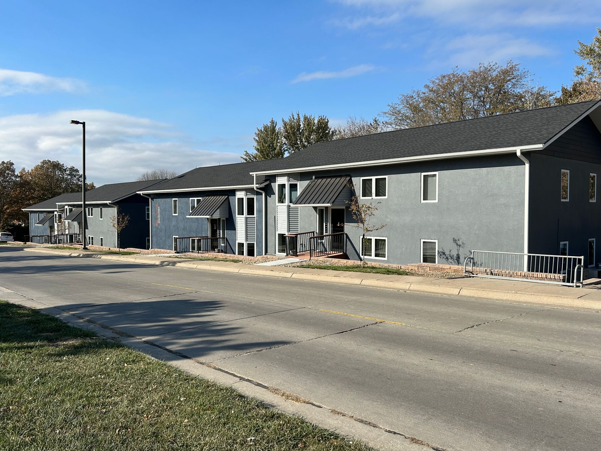 Lincoln Apartment: 120 College Park Circle